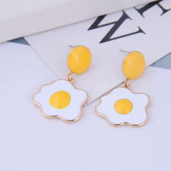 aretes fried eggs