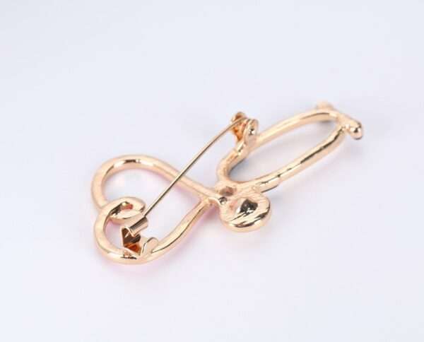 broche estetoscopio red heart - Imagen 6