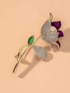 broche pearl flower