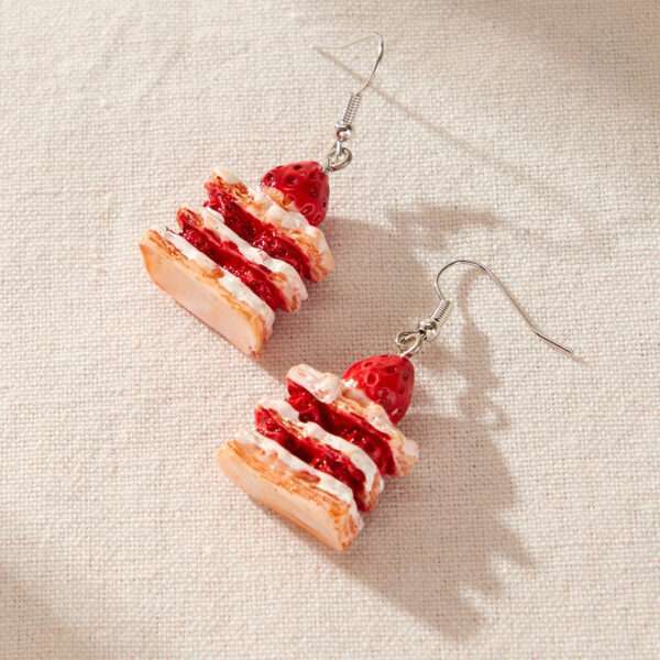 aretes strawberry cake - Imagen 4