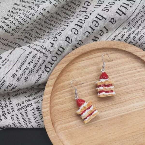aretes strawberry cake - Imagen 2