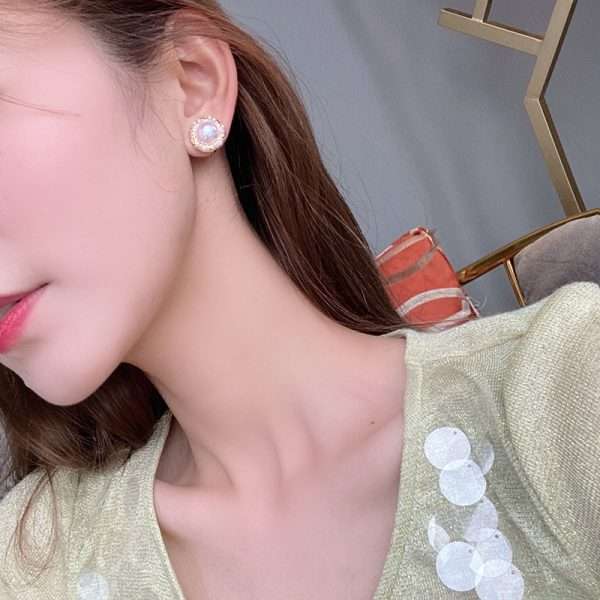 aretes broche de clip rosa perla redondos - Imagen 2