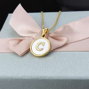 cadena letras round shell  C