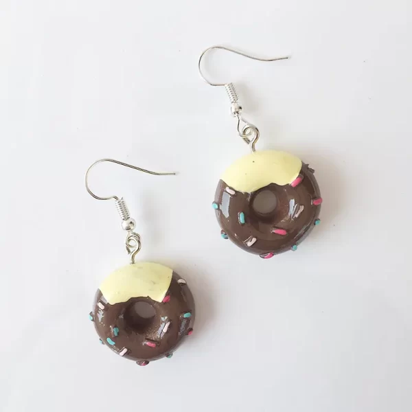 aretes donita chocolate