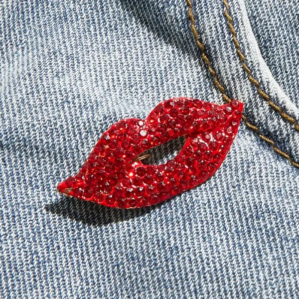 broche lips - Imagen 3