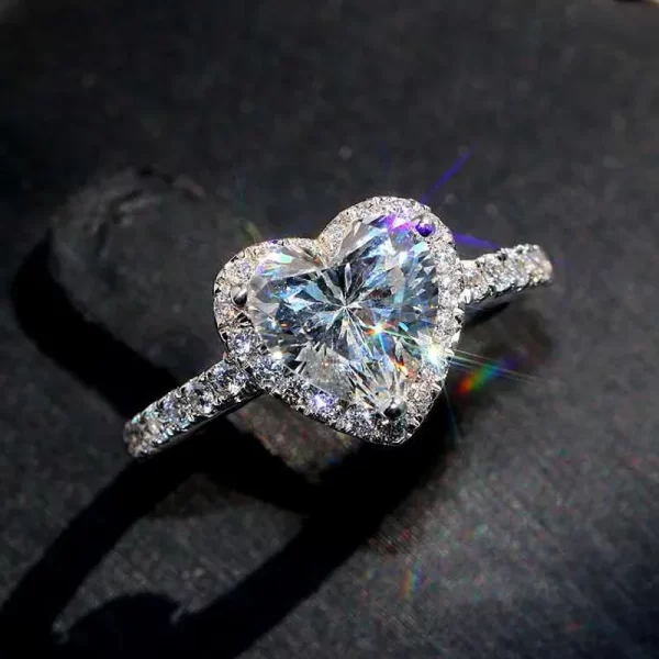 anillo corazón tornasol