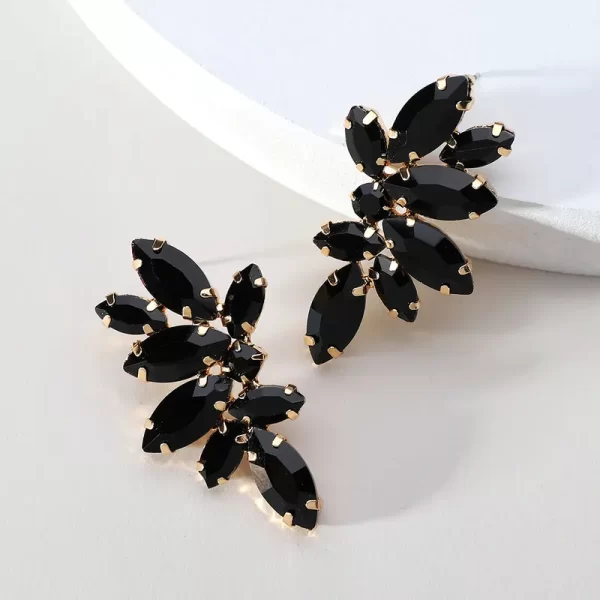 aretes hojas rhinestones negras