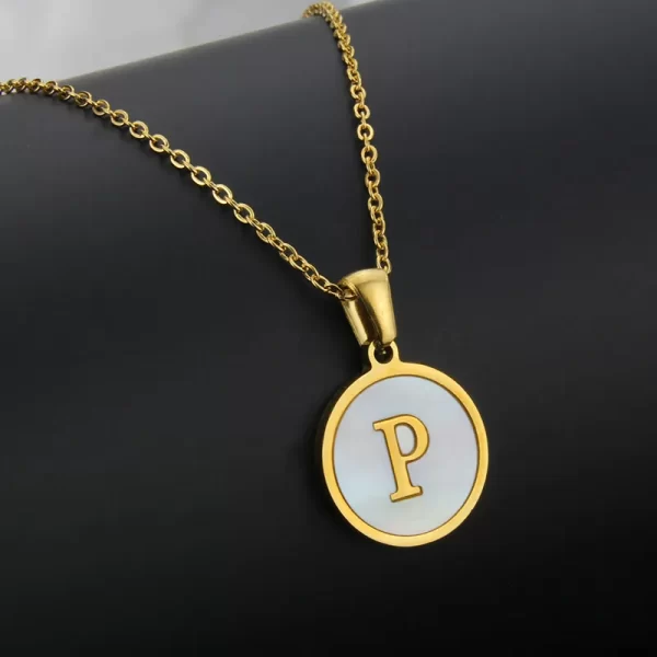 cadena letras round shell P