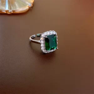 anillo Esmeralda cuadrada emerald square