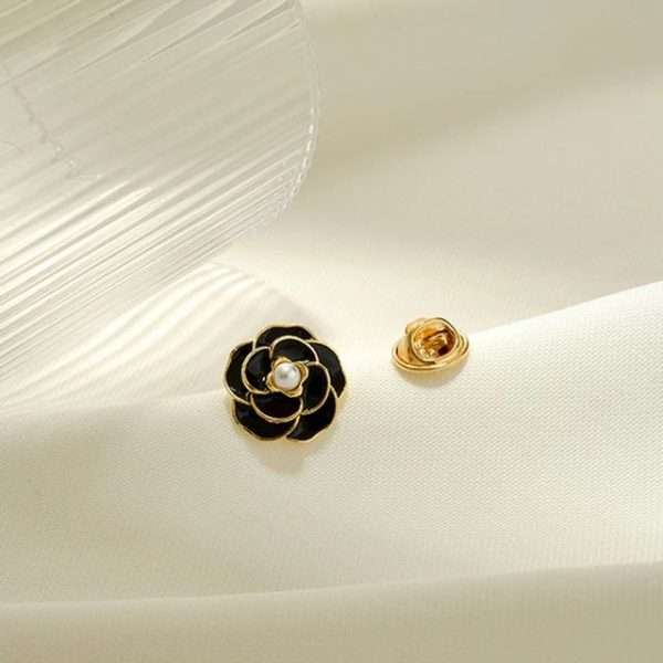 broche camelia negra small - Imagen 3