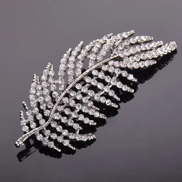 Broche leaf zircon